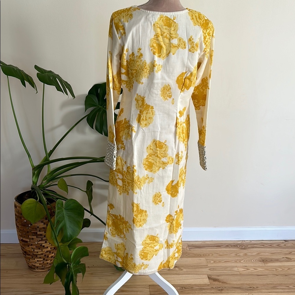 Elegant Yellow Beaded Long Sleeve Dress saree Indian wedding dress - Picture 6 of 12